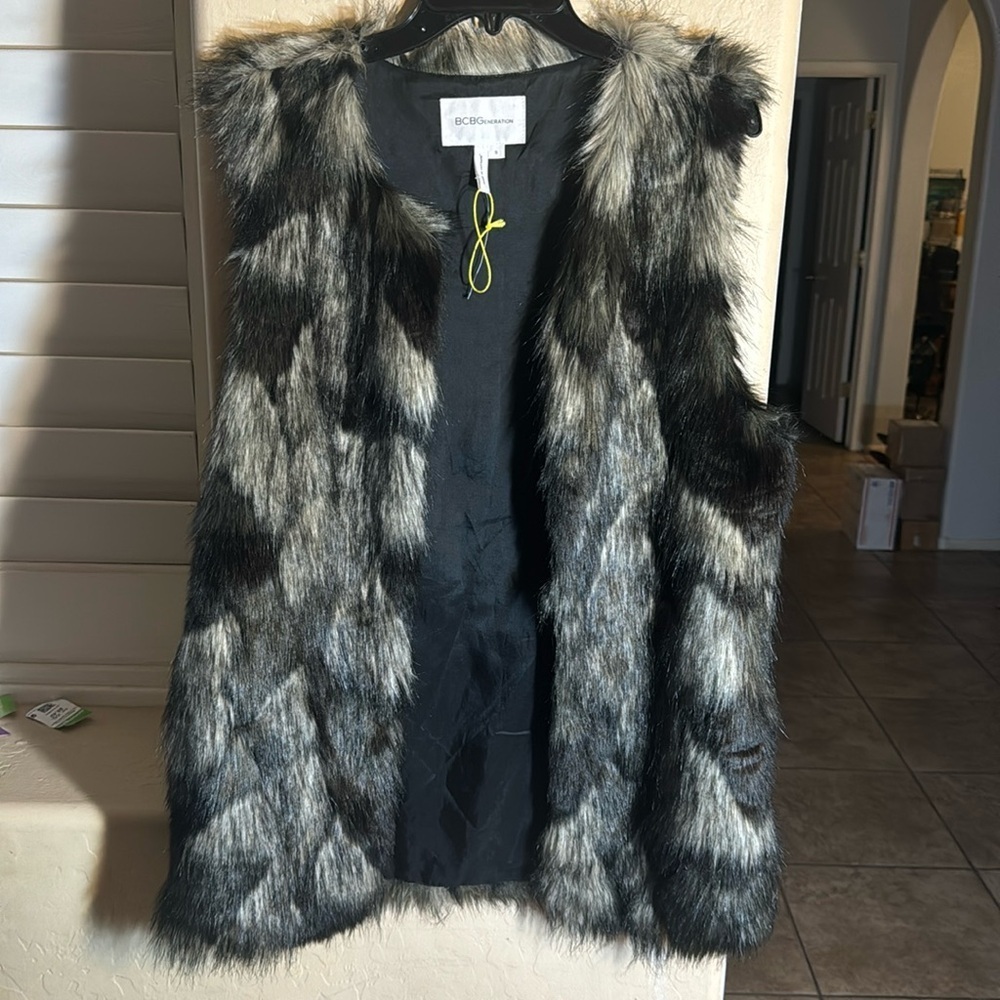 BCBG  Black and Gray Faux Fur Vest